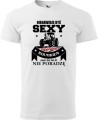 Zabawna koszulka dla rolnika Nienawidzę być Sexy ale jestem rolnikiem więc nic na to nie poradzę. Kolor biały.