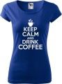 Koszulka kawa ze śmiesznym napisem Keep Calm and drink coffee kolor chabrowy