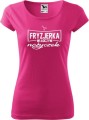 prezent dla fryzjerki koszulka dla fryzjerki z nadrukiem kolor malinowy