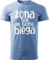 Koszulka z zabawnym nadrukiem dla biegacza Żona bije ale wolno biega kolor błękitny