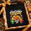 Koszulka dla pszczelarza z nadrukiem „Pszczoły dzwonią muszę iść" zapakowana w pudełku na prezent