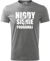 Koszulka patriotyczna męska nadruk Nigdy się nie poddawaj wilk szara AlleKoszulki.jpg
